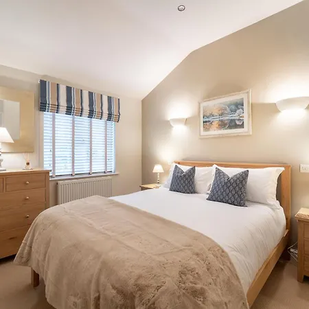Holiday home Yew Tree